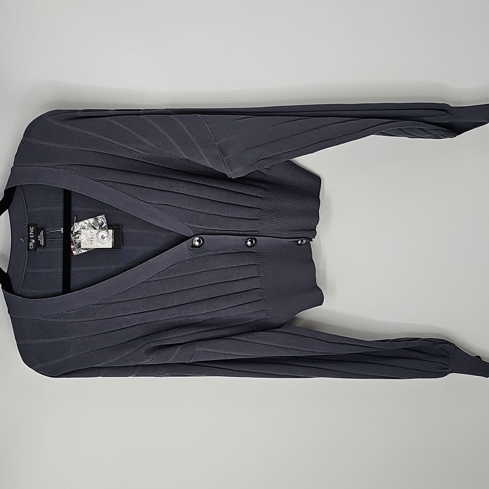 City Chic Gray Ribbed Knit Button Front Vneck Cardigan Sweater CorpCore Academia